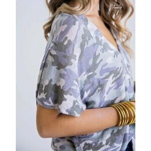 KARLIE Camo V Neck Signature Tunic NWT Sz. L